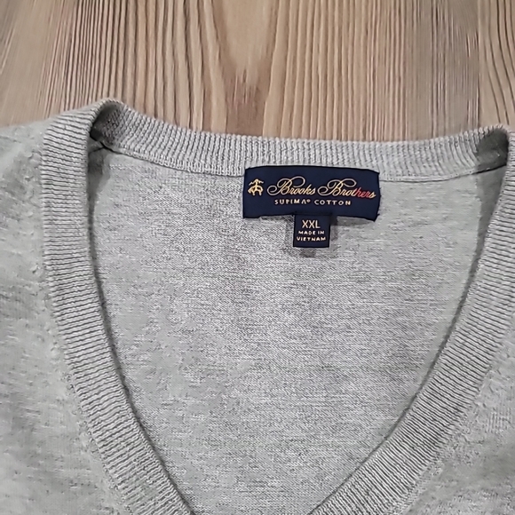 Brooks Brothers Men's Sweater Grey Heather Supima Cotton V-Neck 2XL No. 0020174. - Picture 4 of 7